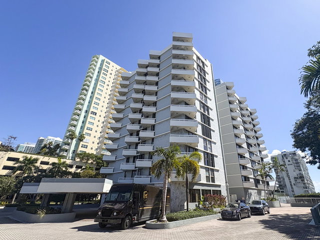 Brickell Park Condo photo 2